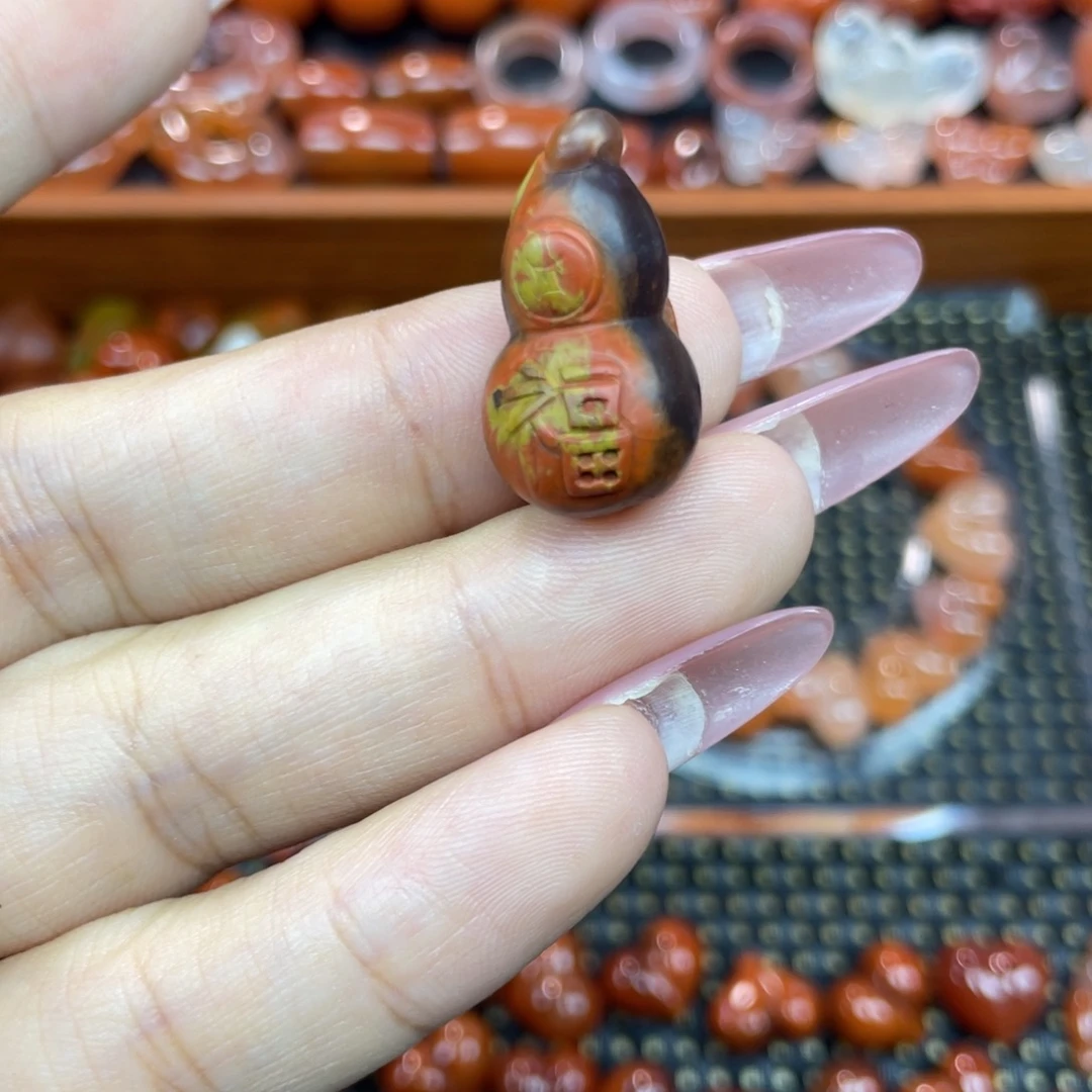 南红玛瑙未镶嵌颈饰包浆葫芦