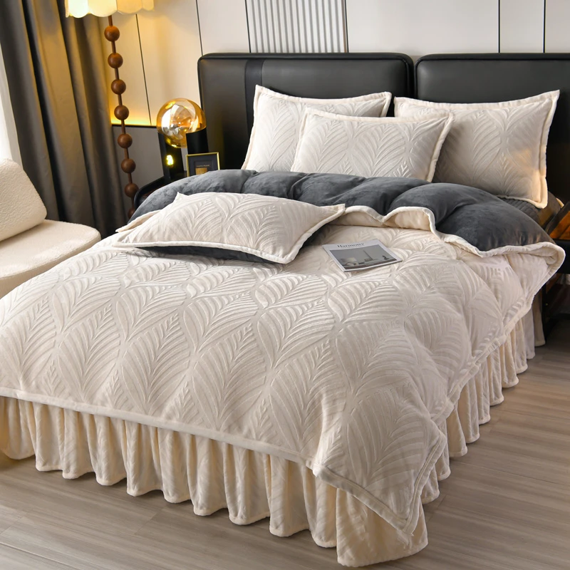 新品高克重加厚雕花牛奶绒床盖四件套秋冬加绒保暖纯色床品套件