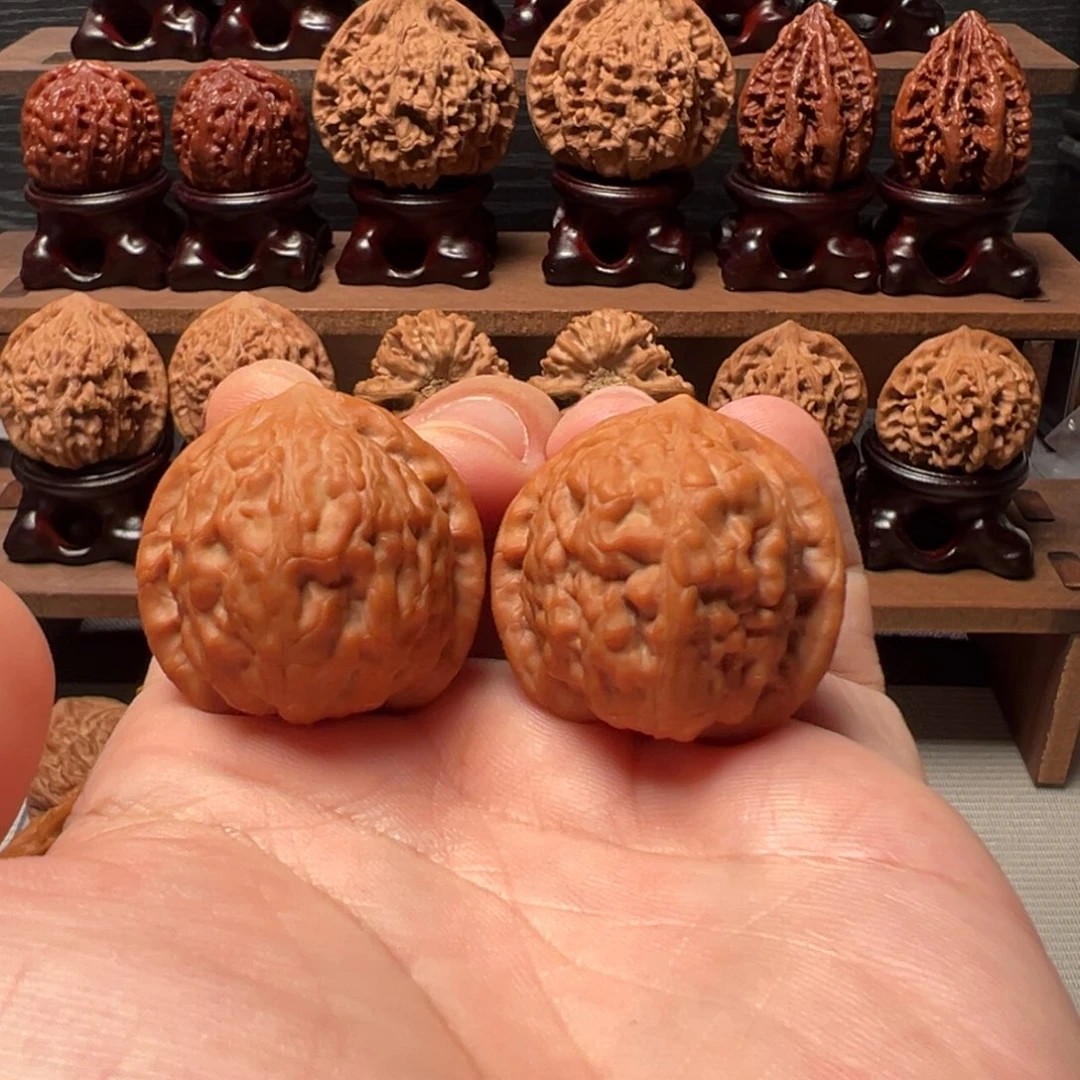 文玩核桃把件35九月元宝