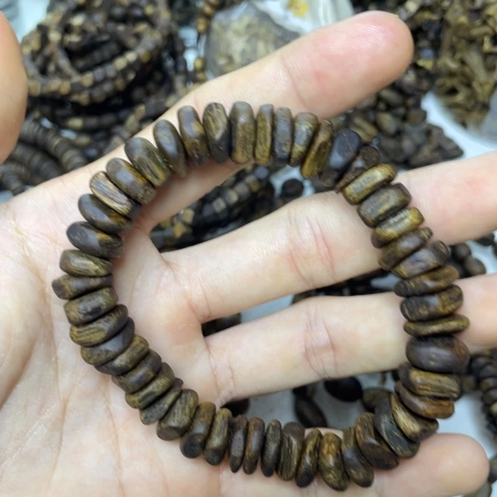 沉香沉香碎屑+沉水树心油随形单圈19克加