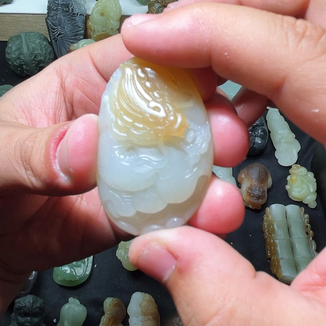 和田玉颈饰未镶嵌