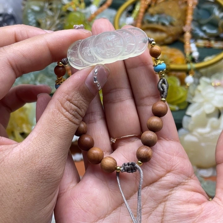 蛇纹石玉未镶嵌吊坠