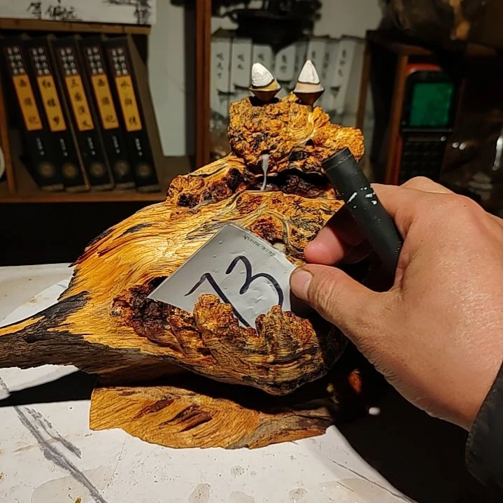 松木当*73北沉香琥珀木天然造型山水