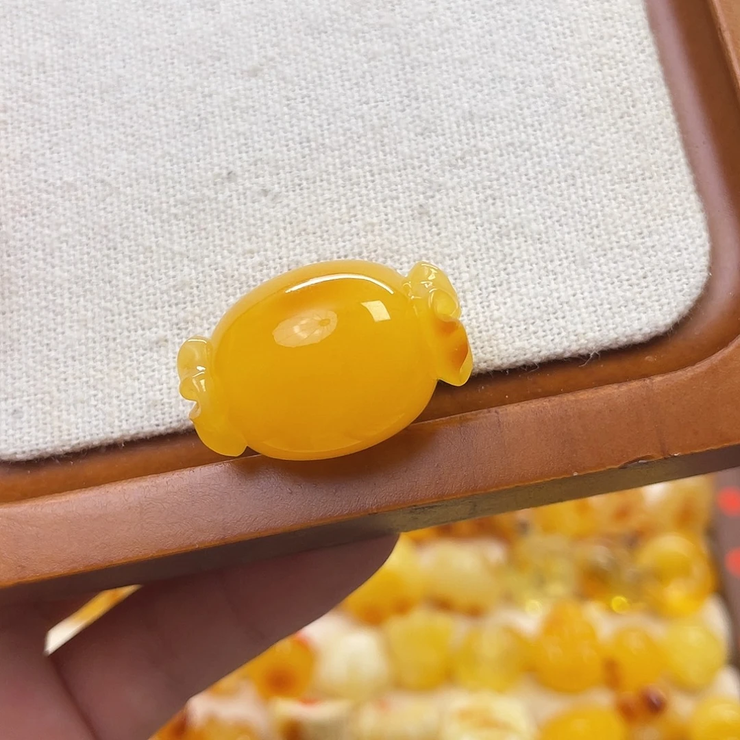 裸石琥珀未镶嵌大糖果