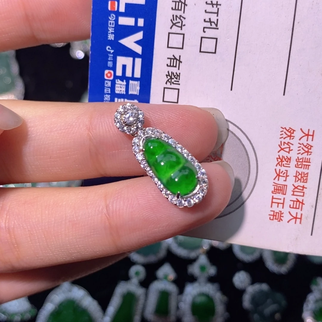 翡翠银S925镶嵌颈饰天然