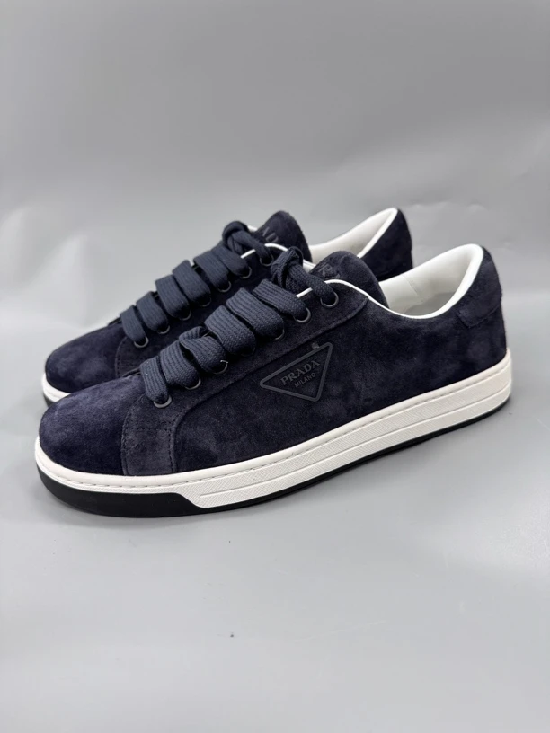 99新 Prada/普拉达 P62 板鞋系带运动休闲鞋