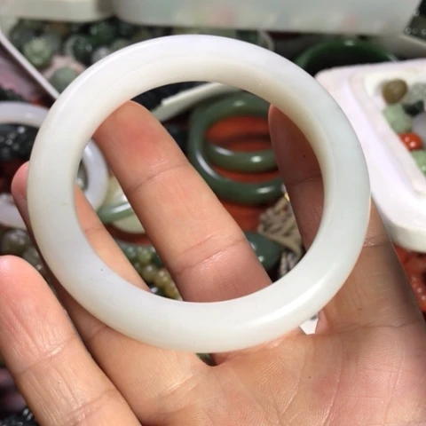 未镶嵌手镯和田玉（白玉）芒**丁