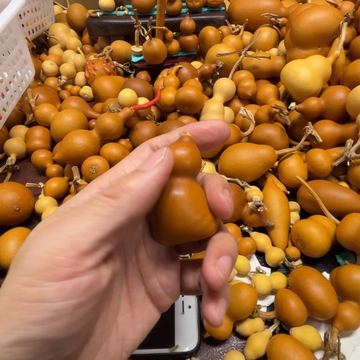 超*啊超人的一把紫皮钱带走喉咙