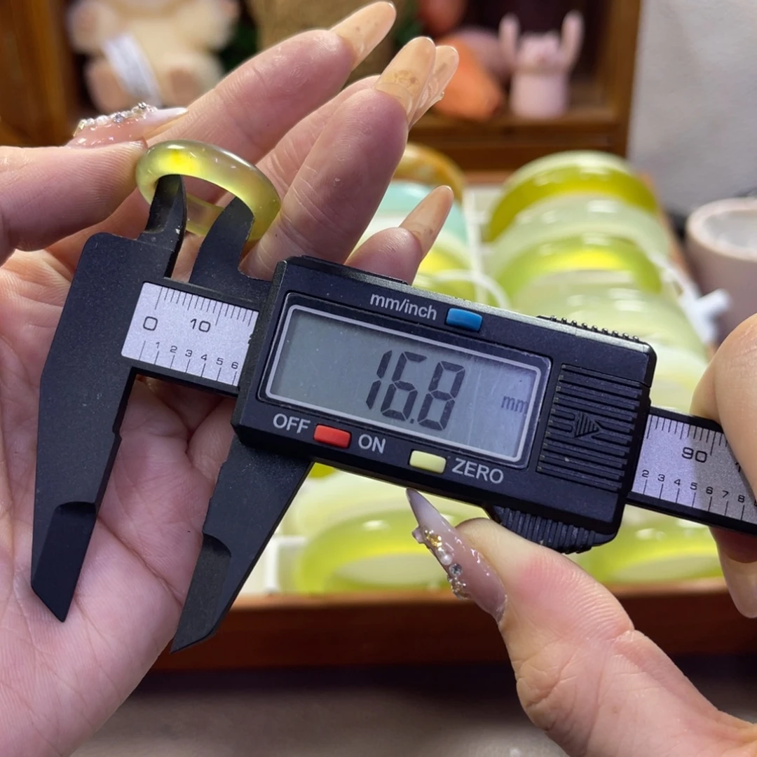 蛇纹石玉未镶嵌手镯703