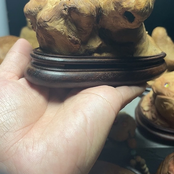 大叶紫檀（黑酸枝木类）