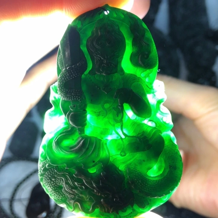 定制翡翠未镶嵌不动明王