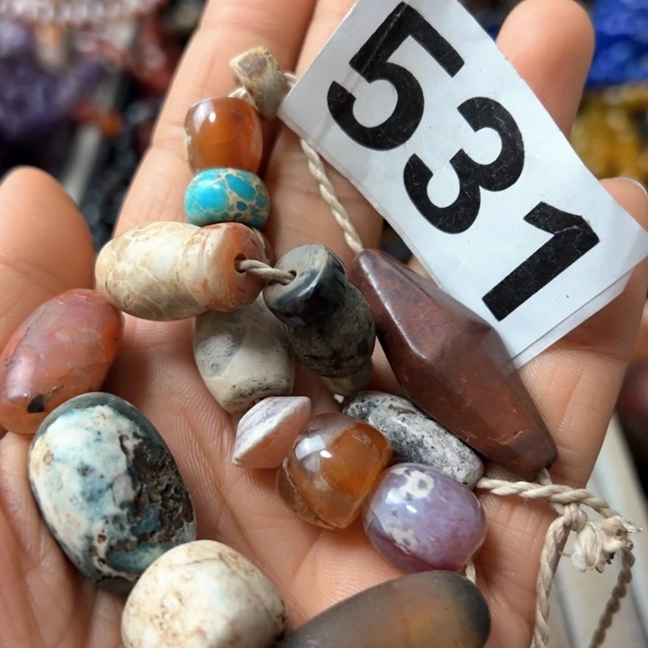 玛瑙/玉髓颈饰未镶嵌