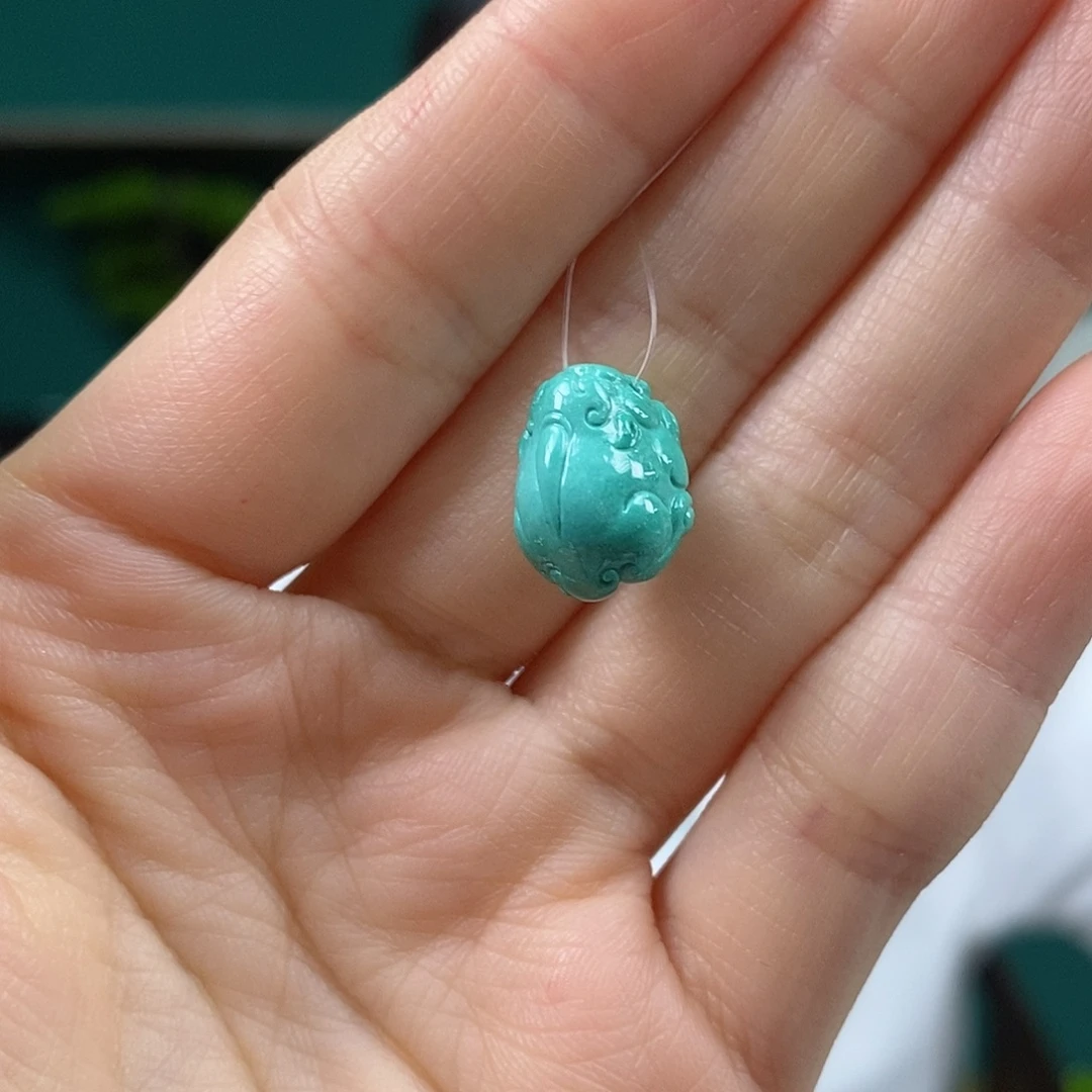 未镶嵌绿松石珠宝奇石