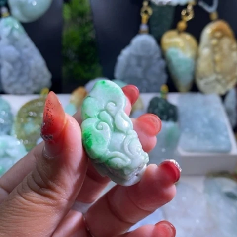 【闪购商品】颈饰未镶嵌翡翠貔貅