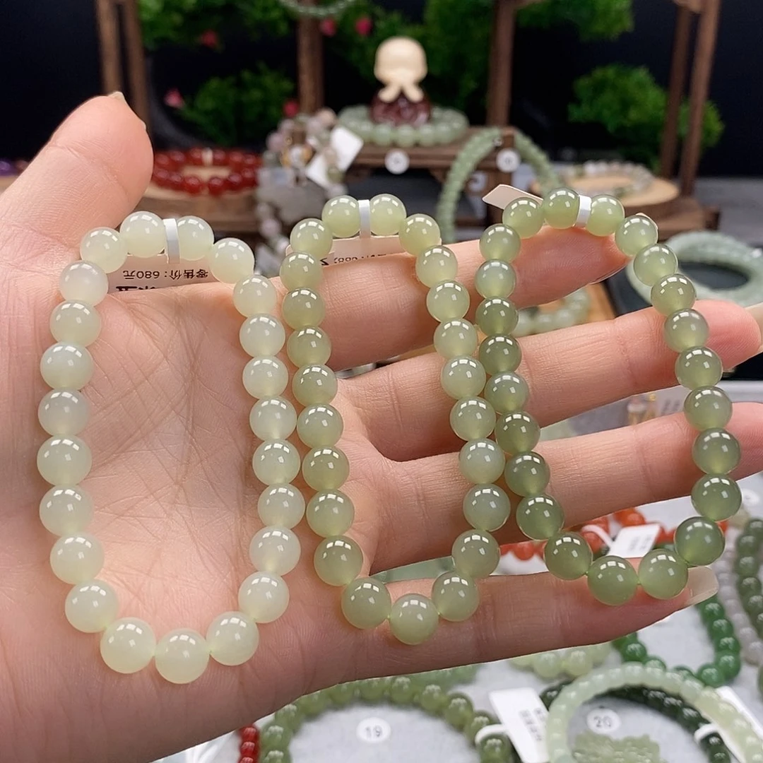 手链未镶嵌和田玉货中多样性发一