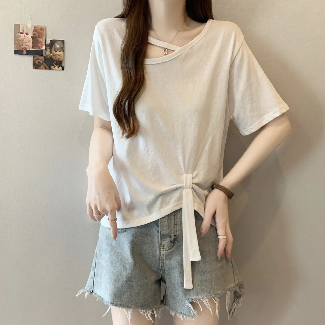 大码正肩短款上衣女网红洋气炸街女装镂空不对称蝴蝶结系带t恤女