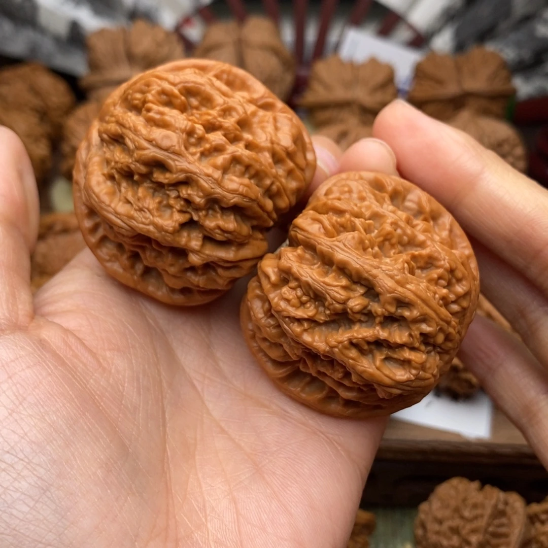 把件文玩核桃075号47粗筋