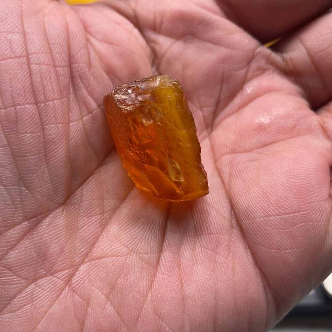定制琥珀未镶嵌极**冲琥珀蜜蜡原石定制