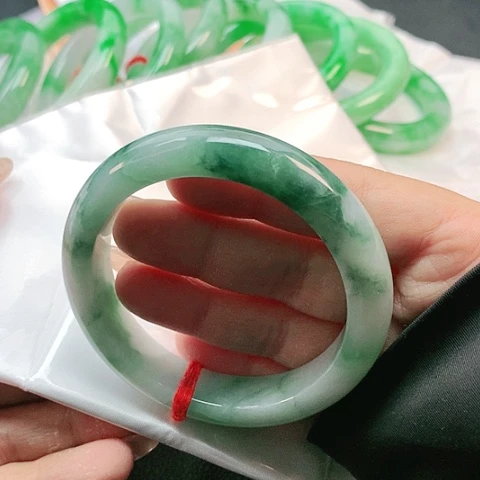 未镶嵌手镯翡翠2008