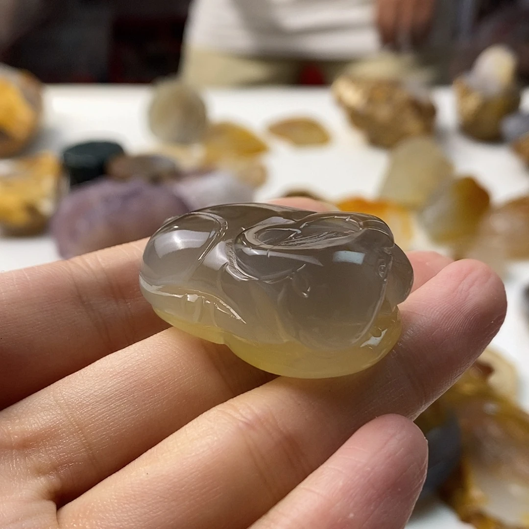 玛瑙/玉髓未镶嵌颈饰