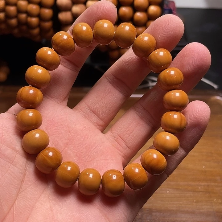 山***手串猴头核桃算盘泛油