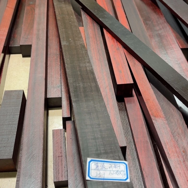 紫檀木类端景台珊*