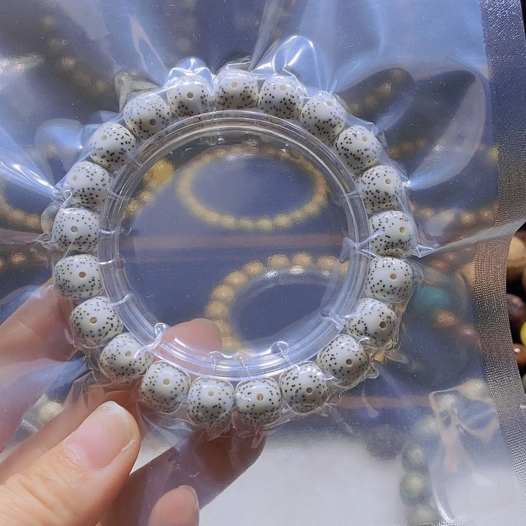 星月菩提手串有****氓月留白11x 10