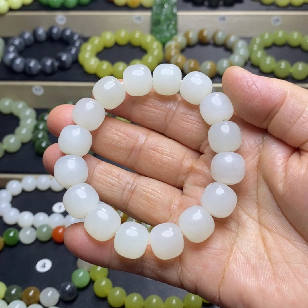 和田玉未镶嵌手串