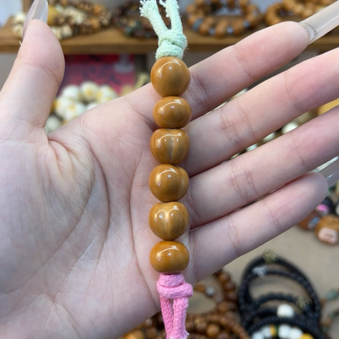 猴头核桃吊坠猴头棒棒糖