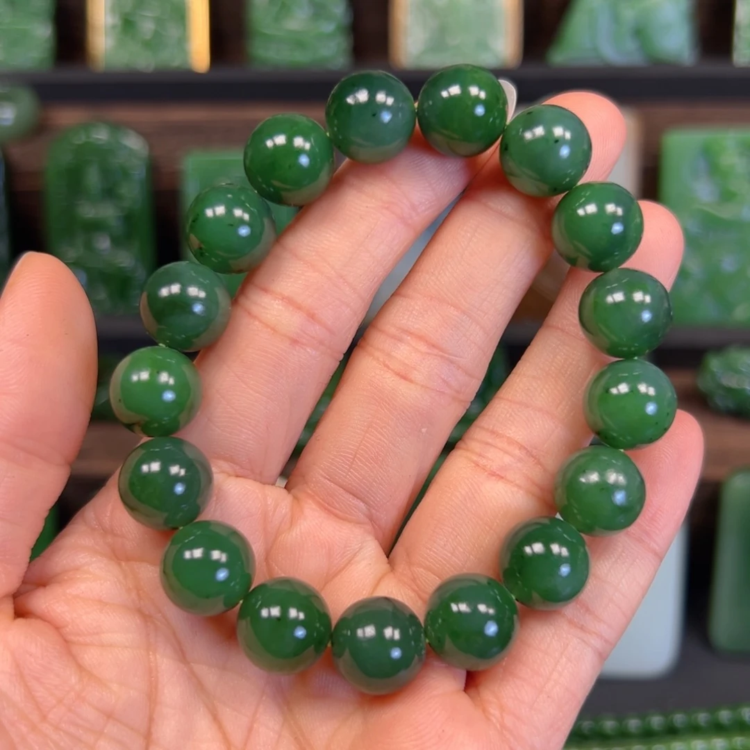 玉***缘和田玉未镶嵌颈饰