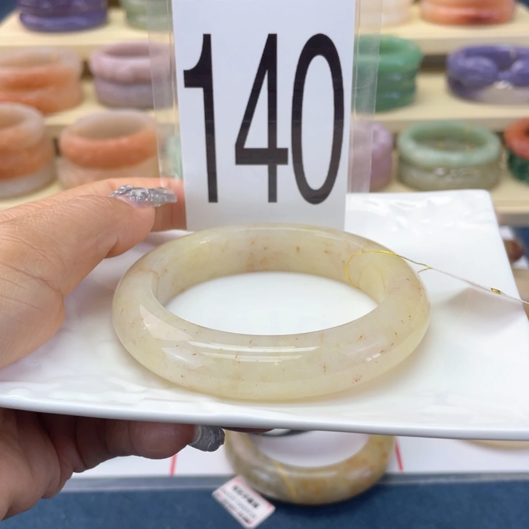 石英质玉未镶嵌手镯60.7圈