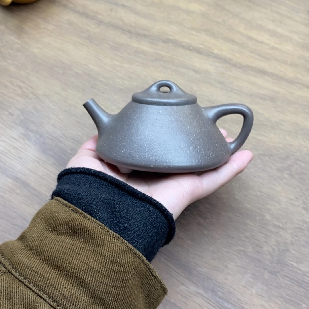 紫砂茶壶150cc.