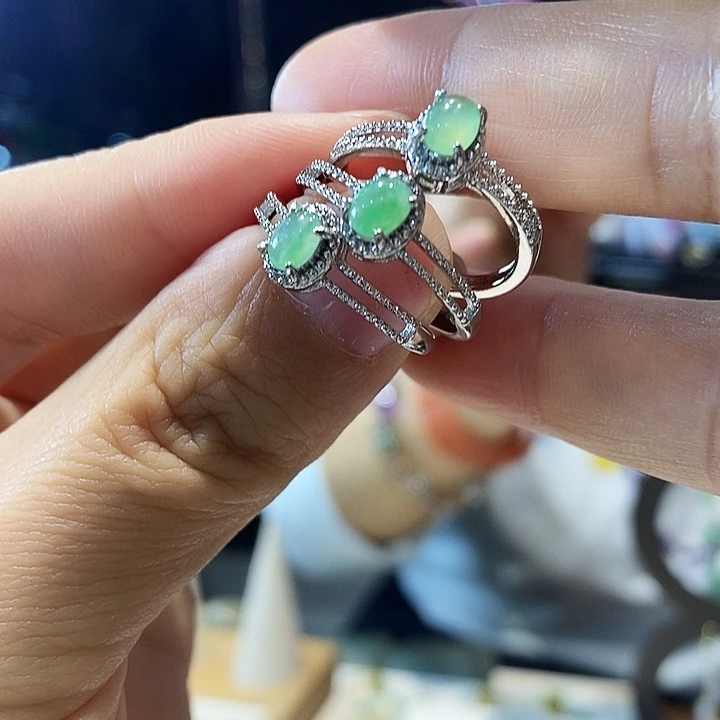 翡翠未镶嵌戒指设计