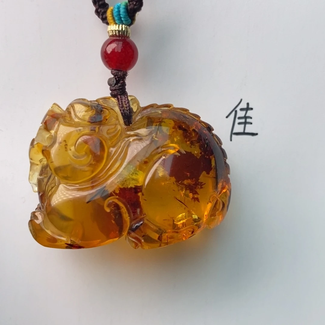 琥珀珠宝奇石未镶嵌