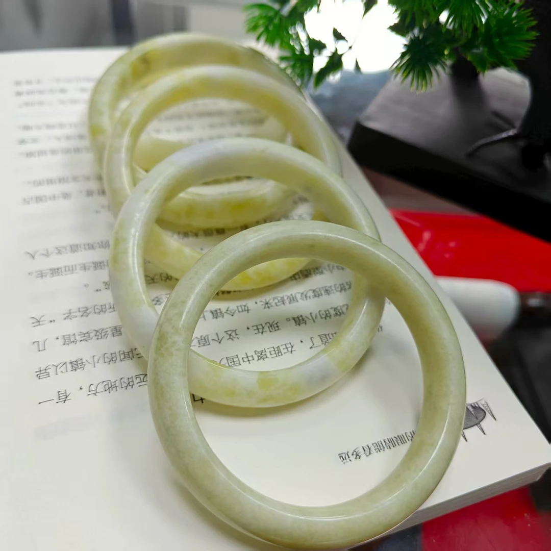 蓝田天然玉石手镯