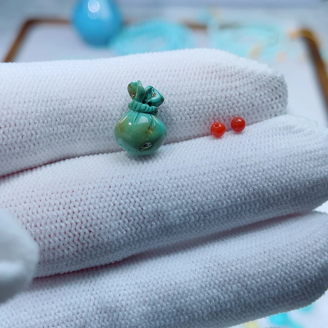 南红玛瑙未镶嵌珠宝奇石