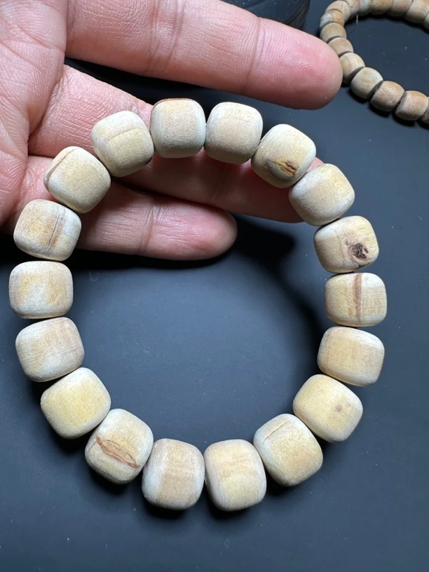 迈索尔老山檀香11×12老型丑珠瑕疵