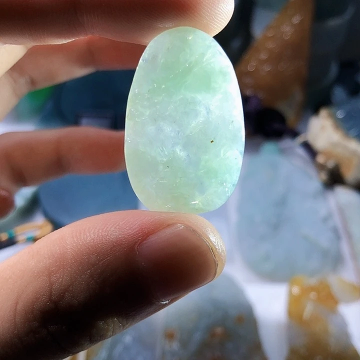 翡翠未镶嵌颈饰天然翡翠A货多样性发一