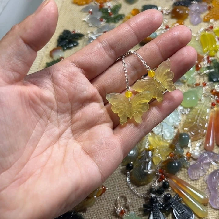 蛇纹石玉合金耳饰