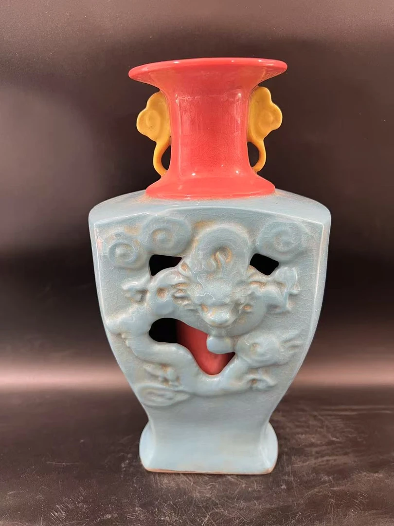 柴窑双层双釉色镂空瓶