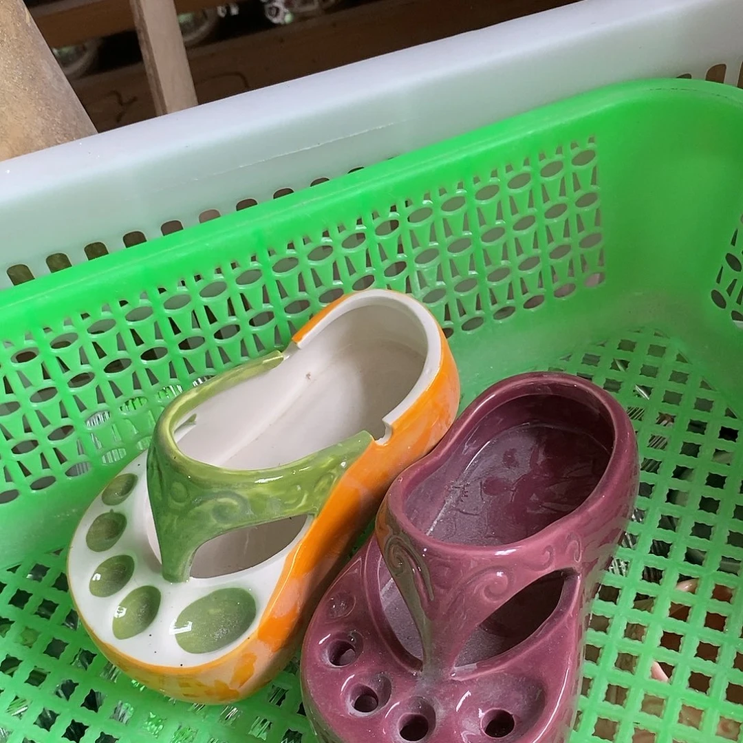 杯子陶盆有孔 瑕疵介意勿拍