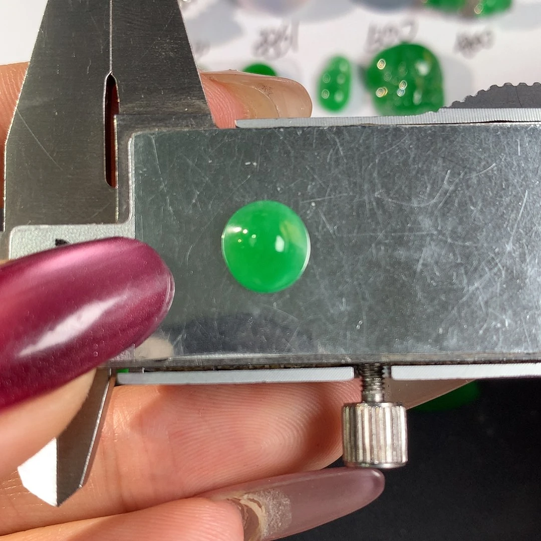 翡翠散珠8.1 7.7 4.2