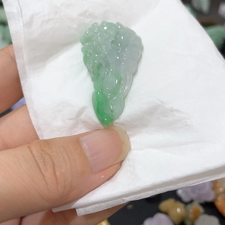 颈饰未镶嵌翡翠天
