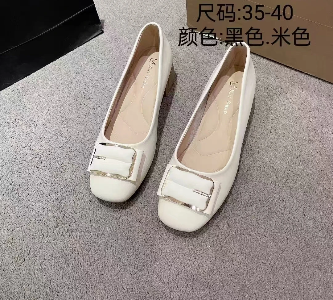 浅口圆头春秋单鞋新款2025软底脚蹬女士时尚女鞋舒适鞋子妈妈皮鞋