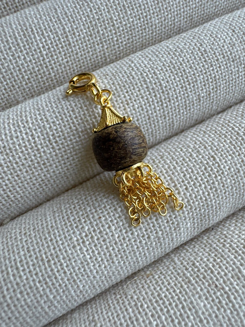 檀木万能扣滴溜流苏吊坠