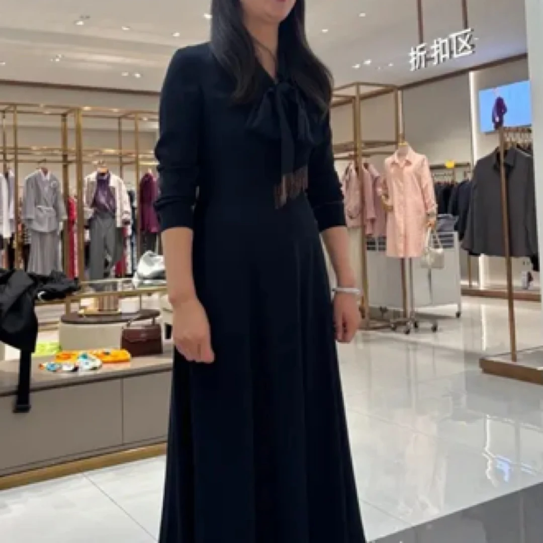 长袖连衣裙蝴蝶结设计显瘦收腰大码过膝大摆裙