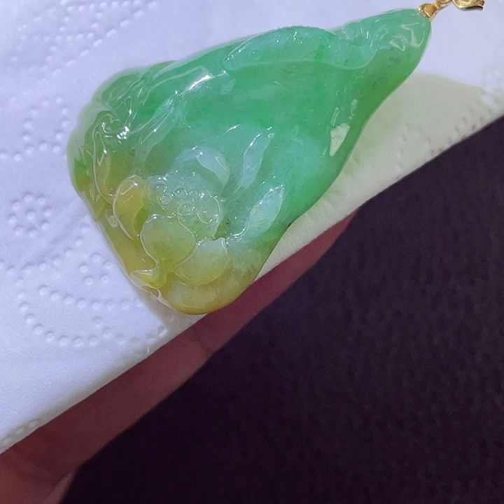 颈饰18K金镶嵌翡翠翡翠