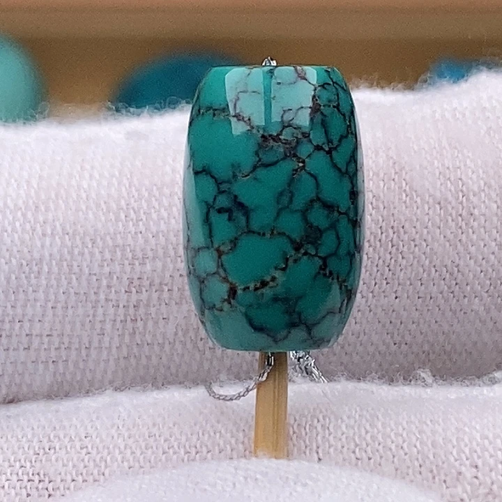 绿松石未镶嵌珠宝奇石10