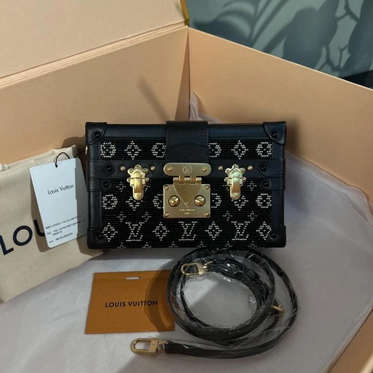95新 LouisVuitton/路易威登 /KIKI/单肩包/15178372