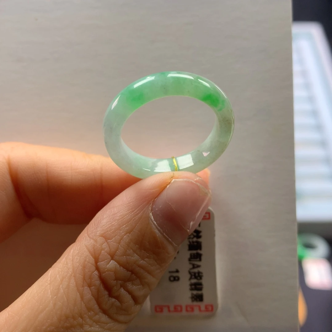 翡翠未镶嵌戒指17/18号福利